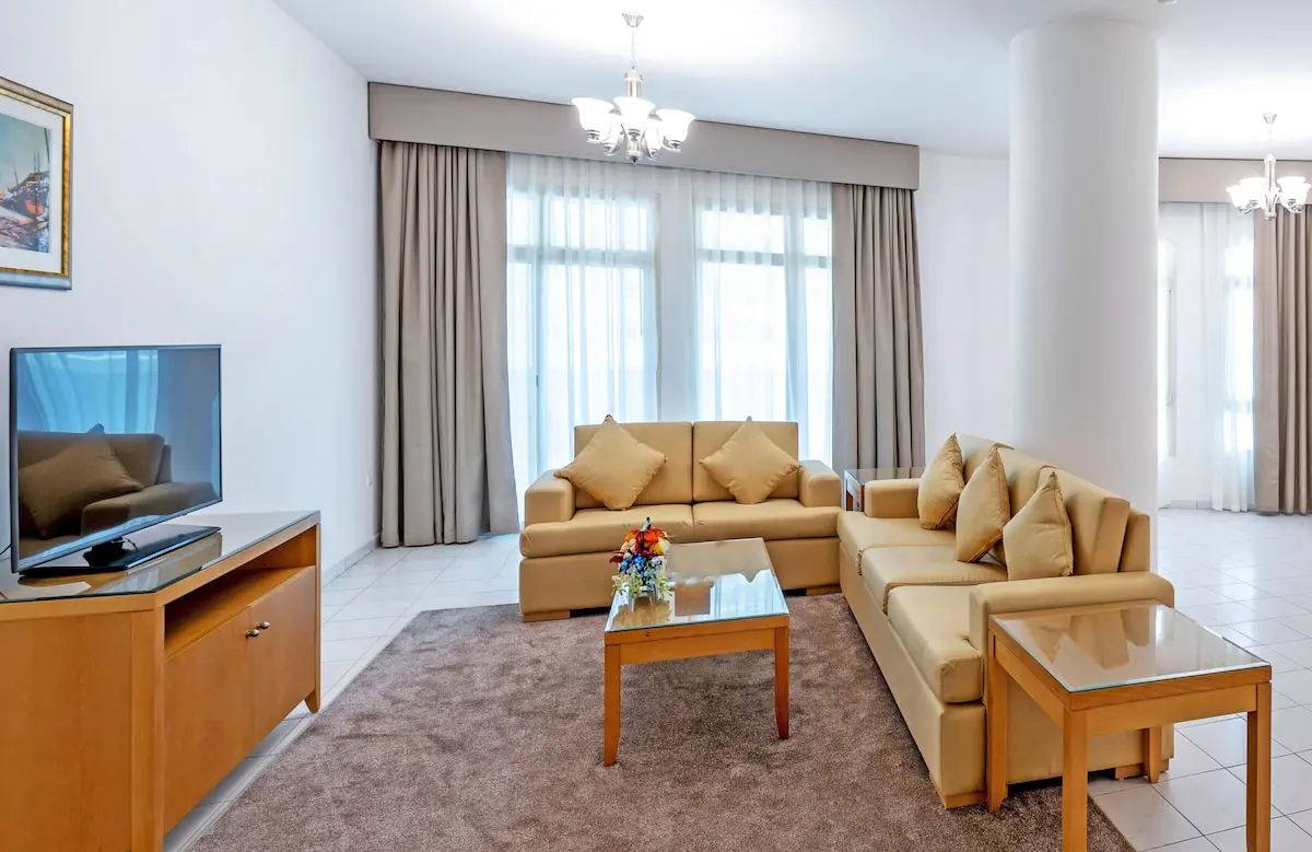 اتاق هتل سوئیس اوتل الماروج دبی